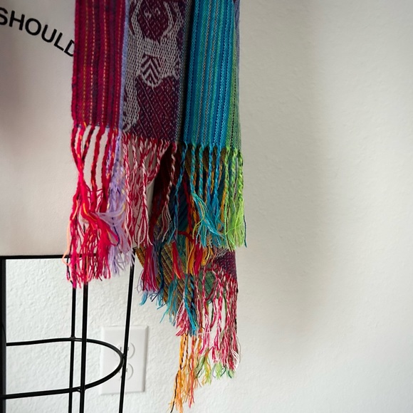 VINTAGE MACHU PICCHU RAINBOW STRIPE EMBROIDRED OVERSIZED SCARF SHAWL - Picture 9 of 10